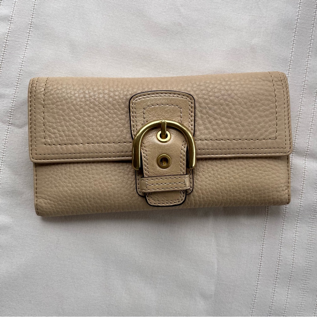 Nwt Vintage Coach Soho Wallet In Cream Pebbled Leather